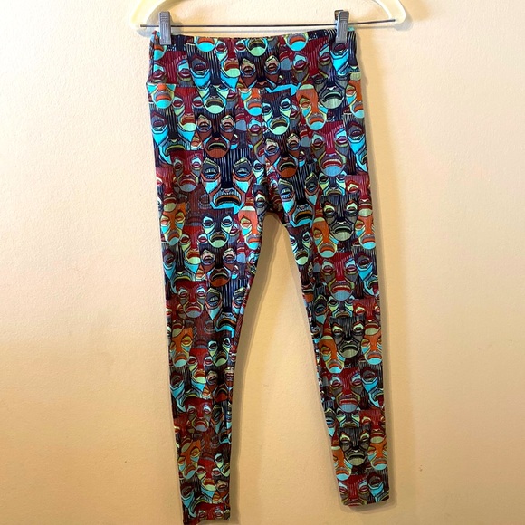 Lularoe Disney Snow White Magic Mirror Pull On Leggings One Size  Butter Soft - Picture 2 of 5